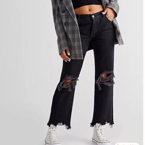 NWOT Free People Maggie Mid-Rise Straight-Leg Jeans in Washed Black